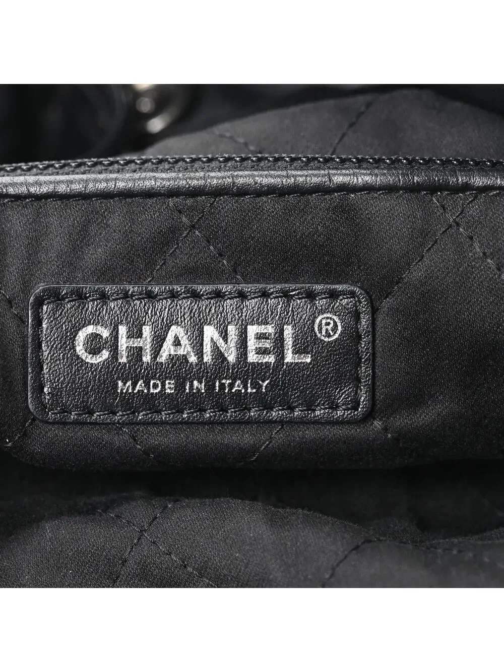 Shiny Calfskin Quilted Small Chanel 22 #333306C42B